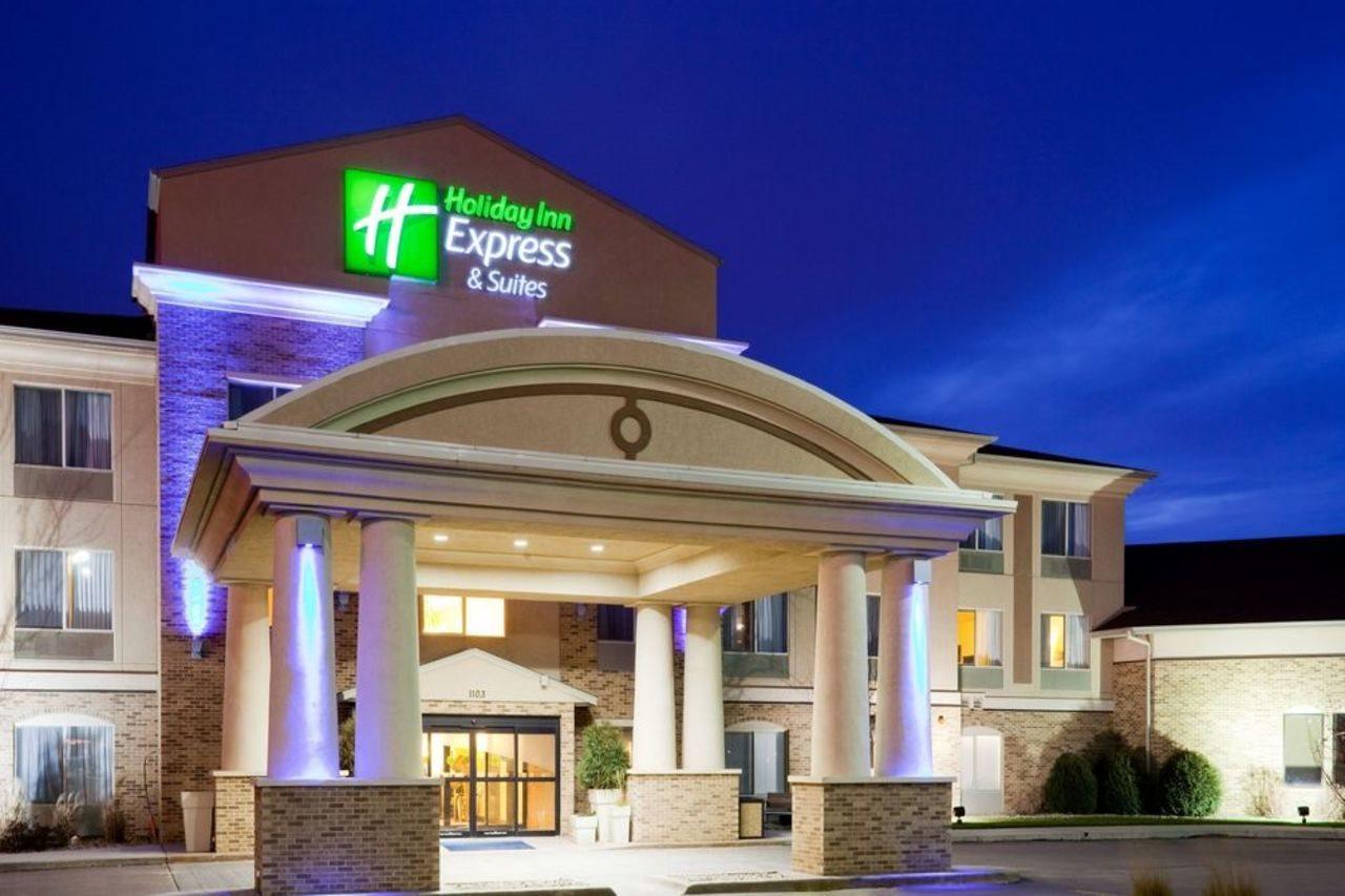 Holiday Inn Express & Suites - Brandon By Ihg Exteriör bild